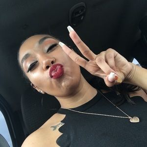 Meet your Posher, Alani